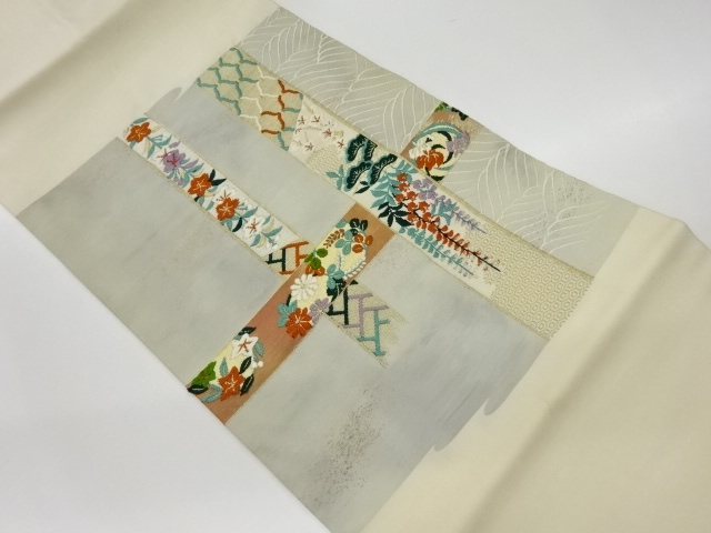 リサイクル　花々に松・古典柄模様織出し名古屋帯